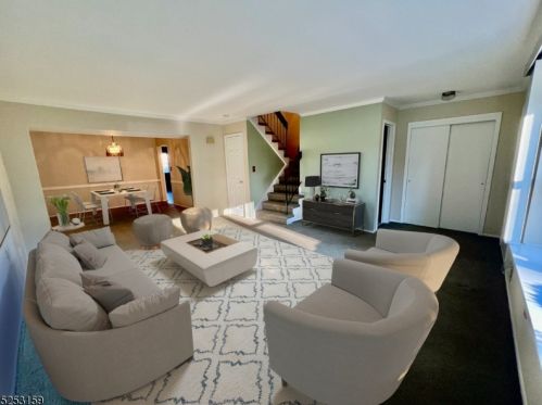 39 Wareham Ct, Scotch Plains NJ 07076-3132 exterior