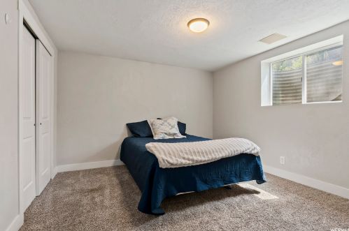 2474 Crk Rd, Sandy UT 84093-6442 exterior