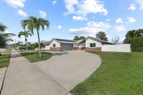 441 53rd St, Boca Raton FL  33487-3750 exterior