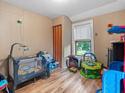 88 Prospect St, Woonsocket RI 02895-1910 exterior