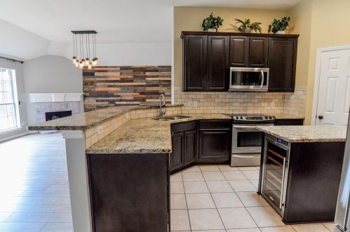 9404 Crossvine Ln, Frisco TX 75035-6030 exterior