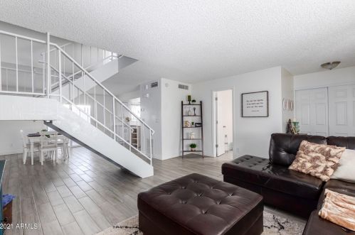 2879 Fairmount Ave, Phoenix AZ  85016-6956 exterior