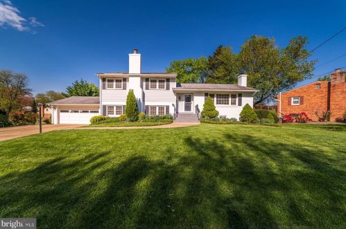 1817 Baldwin Dr, Mc Lean VA 22101-5055 exterior