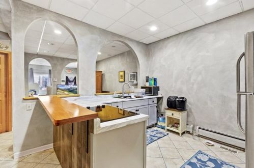 2013 E, Pittsburgh PA 15209-1809 exterior