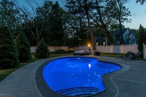 1925 Inverness Dr, Scotch Plains NJ 07076-2613 exterior