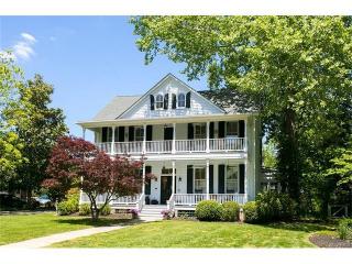 12133 Richmond St, Chester, VA 23831-4438