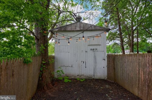 564 Plum St, Lancaster PA 17602-2349 exterior