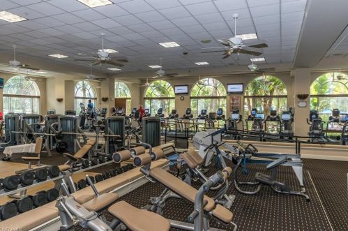 7638 Mulberry Ln, Naples FL 34114-9439 exterior