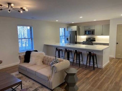 669 Sheafe Rd, Poughkeepsie NY  12601-5959 exterior