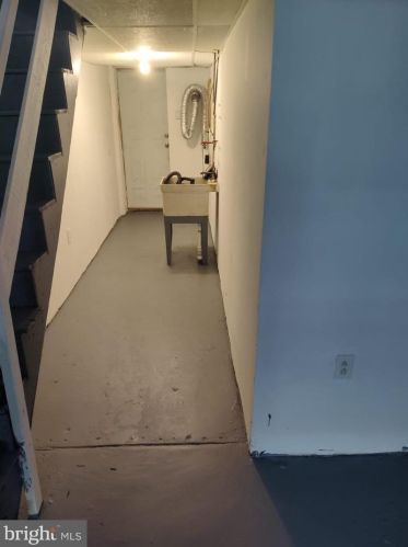 204 Wright Ave, Darby PA 19023-2328 exterior