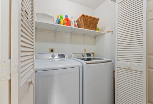 2428 Harbour Cove Dr, Fort Pierce FL  34949-1515 exterior