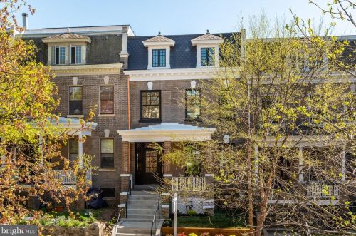 1868 Monroe St, Washington DC  20018-2736 exterior