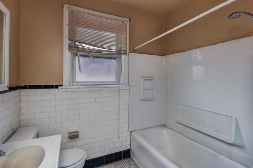 7241 Amherst Ave, Saint Louis MO 63130-3032 exterior