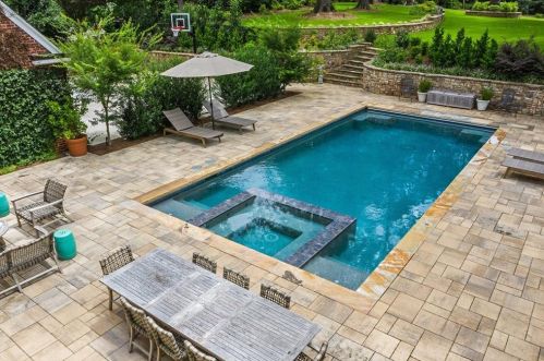 3203 Andrews Dr, Atlanta, GA 30305-2050