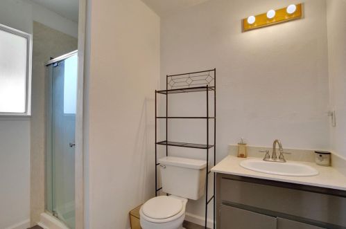 654 Birchwood Way, Turlock CA 95380-5952 exterior