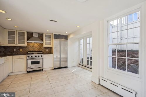 3341 Dent Pl, Washington DC  20007-2713 exterior