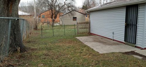 4562 46, Milwaukee WI 53220-4104 exterior