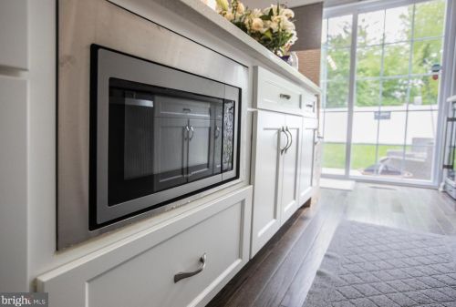 1012 Johnson St, Philadelphia PA  19138-1015 exterior