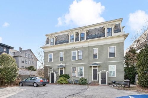 97 Almy St, Providence RI  02909-1812 exterior