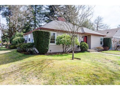 4846 38 Ave, Portland OR  97211-8121 exterior