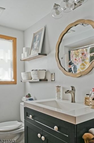 391 Shr Trl, Sparta NJ 07871-1403 exterior