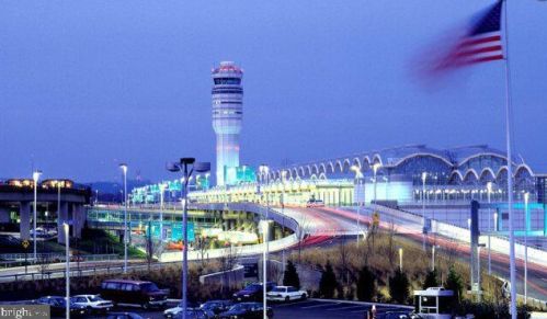 915 Patrick St, Alexandria VA 22314-4071 exterior