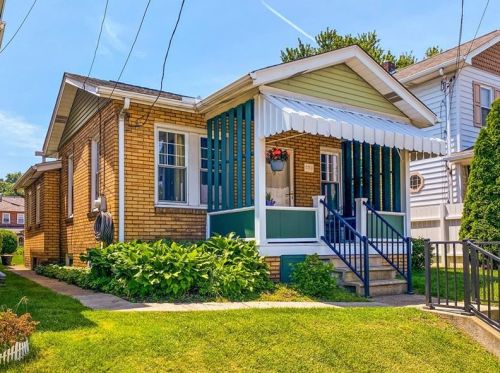 530 Atlantic Ave, Monaca, PA 15061-2109