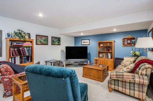 3363 Oakharbor St, Kalamazoo MI 49009-6179 exterior