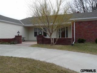 1014 Grey Fawn Dr, Omaha, NE 68154-3510