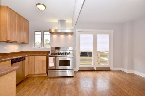 6657 Olmsted Ave, Chicago IL 60631-1335 exterior