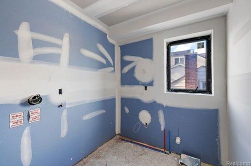 1852 Holland St, Bham MI 48009-6856 exterior