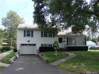 4 Williams Pl, Wallingford, CT 06492-3817