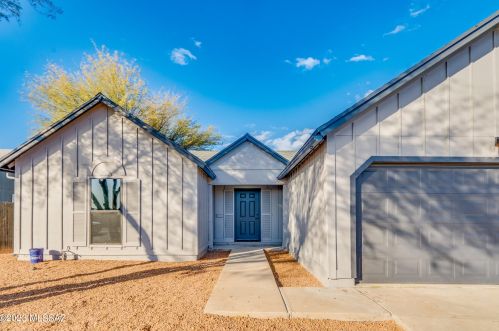 10455 Bridgestone Pl, Tucson, AZ 85730-5001