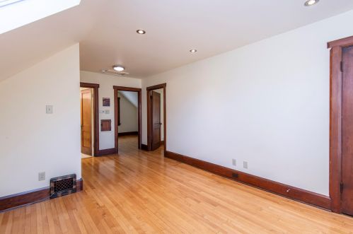 2044 59, Milwaukee WI 53210-1505 exterior