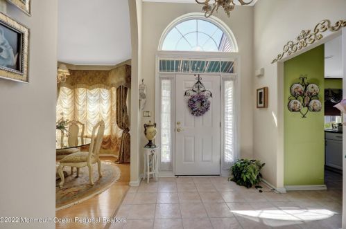 2 Arcadia Dr, Lakehurst NJ 08759-6160 exterior