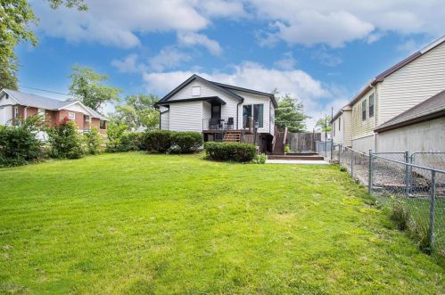 1059 Rockman Pl, Saint Louis MO 63119-1118 exterior