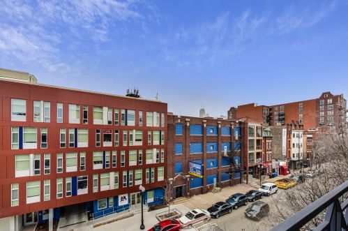 1520 Sedgwick St, Chicago IL  60610-8662 exterior