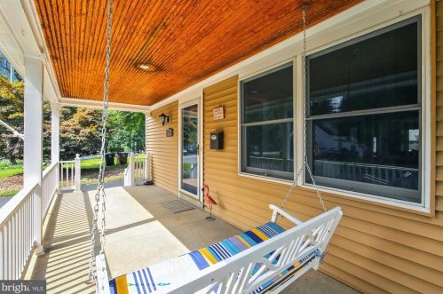 721 Brent Rd, Rockville MD 20854-1782 exterior