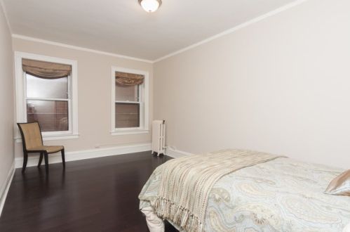 400 Deming Pl, Chicago IL 60614-1724 exterior