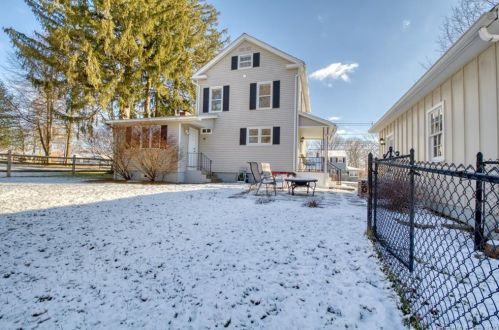 92 West St, Windsor Locks CT  06096-1813 exterior