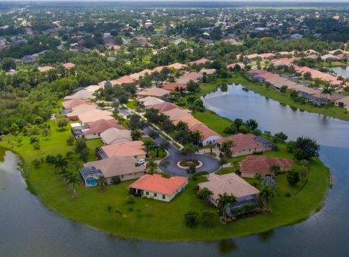 269 Egret Lndg, Fort Pierce FL 34953-8229 exterior