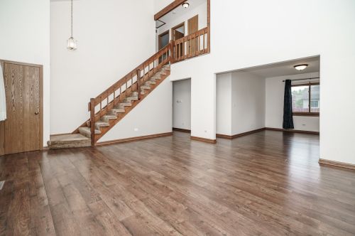 819 Boxwood Dr, Bull Valley, IL 60014-8397