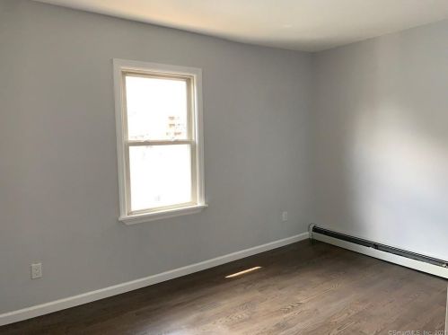 167 Holly St, Bridgeport CT  06607-1036 exterior