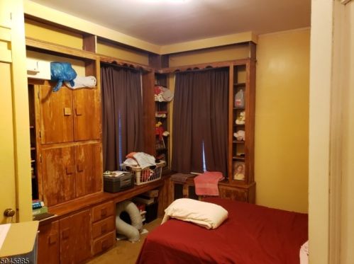 493 29 St, Paterson NJ 07504-1817 exterior