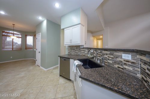 8517 Camino Bengala, Tucson AZ  85747-5165 exterior