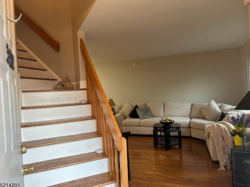 3302 Park Pl, Springfield NJ  07081-3504 exterior