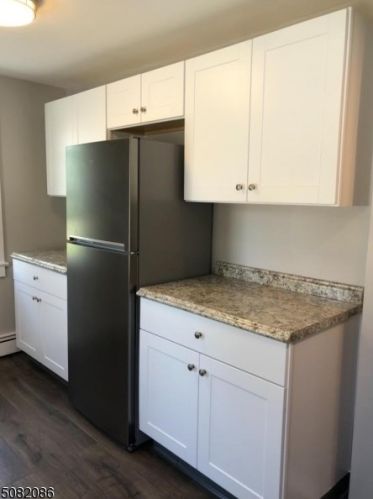 136 Old York Rd, Bridgewater NJ  08807-2638 exterior