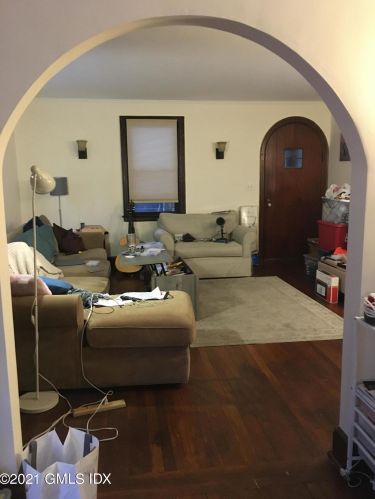 24 Comly Ave, Greenwich CT 06831-4934 exterior