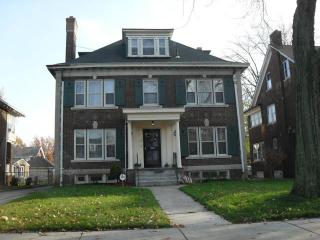 1715 Chicago Blvd, Detroit MI  48206-1777 exterior