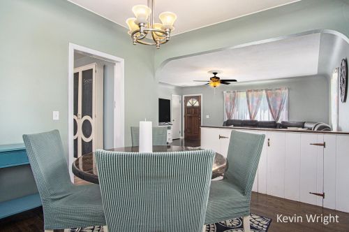 2412 Mccracken St, Meskegon MI 49441-1445 exterior